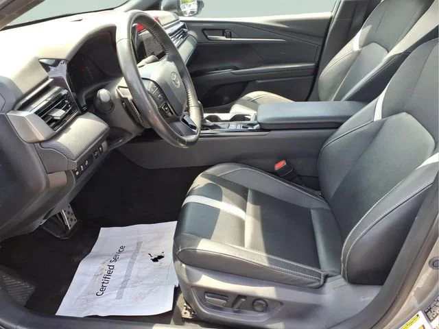 Used 2025  Toyota LE image 19