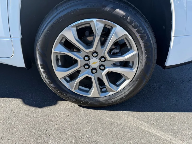 Used 2019 SUMMIT WHITE Chevrolet Premier image 35