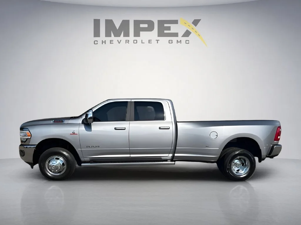 Used 2024  Ram Laramie image 6