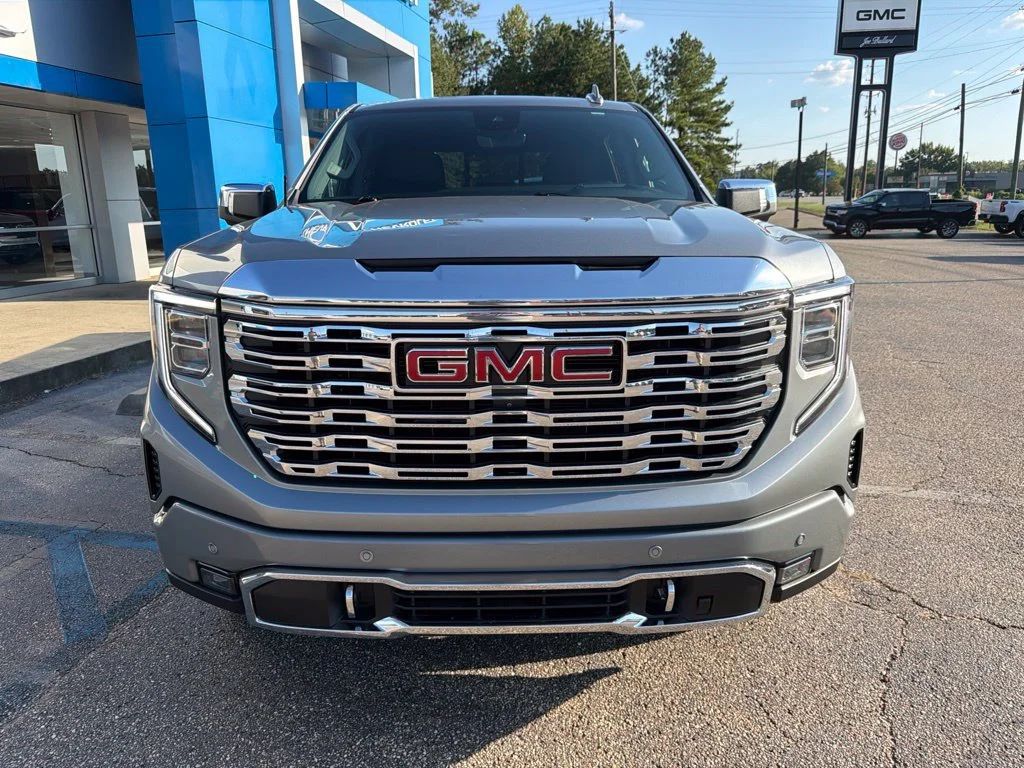 Used 2024 Sterling Metallic GMC Denali image 8