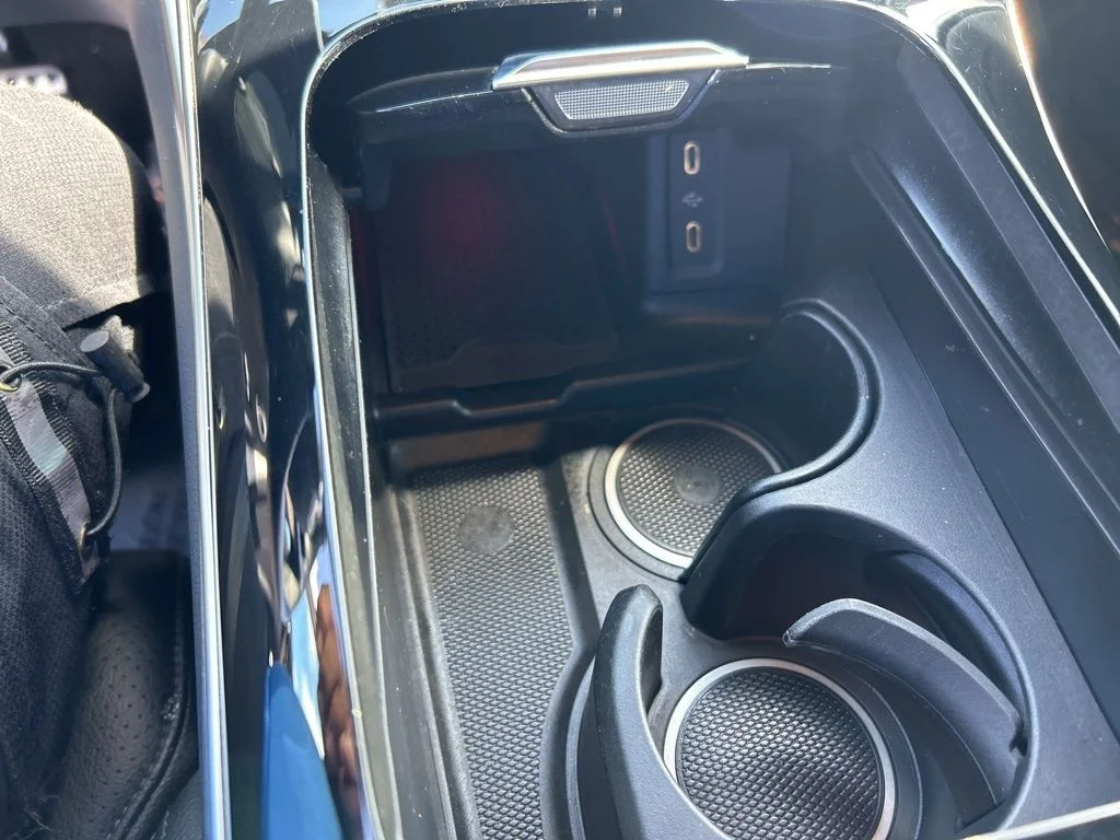 Used 2025  Mercedes-Benz GLC 300 image 37