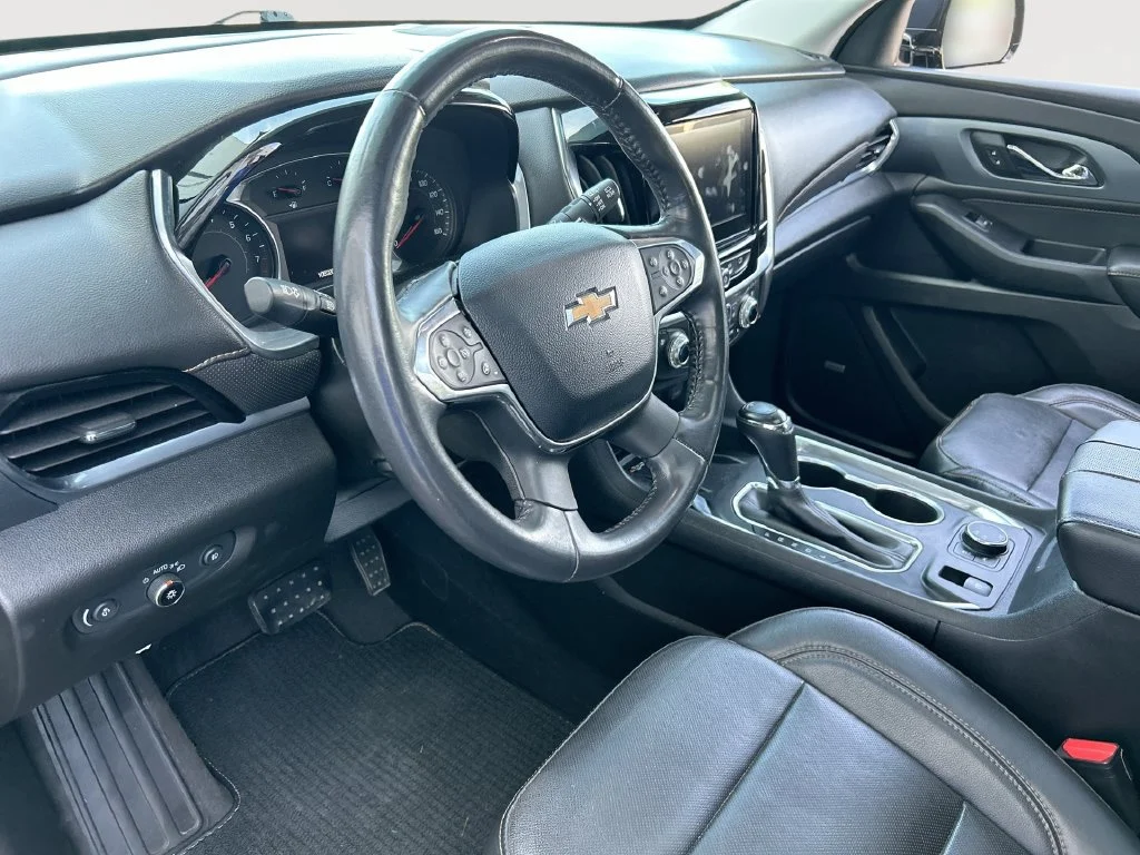 Used 2019 MOSAIC BLACK METALLIC Chevrolet Premier image 13
