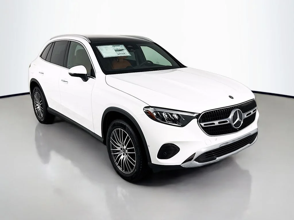 New 2026 Polar White Mercedes-Benz GLC 300 image 7