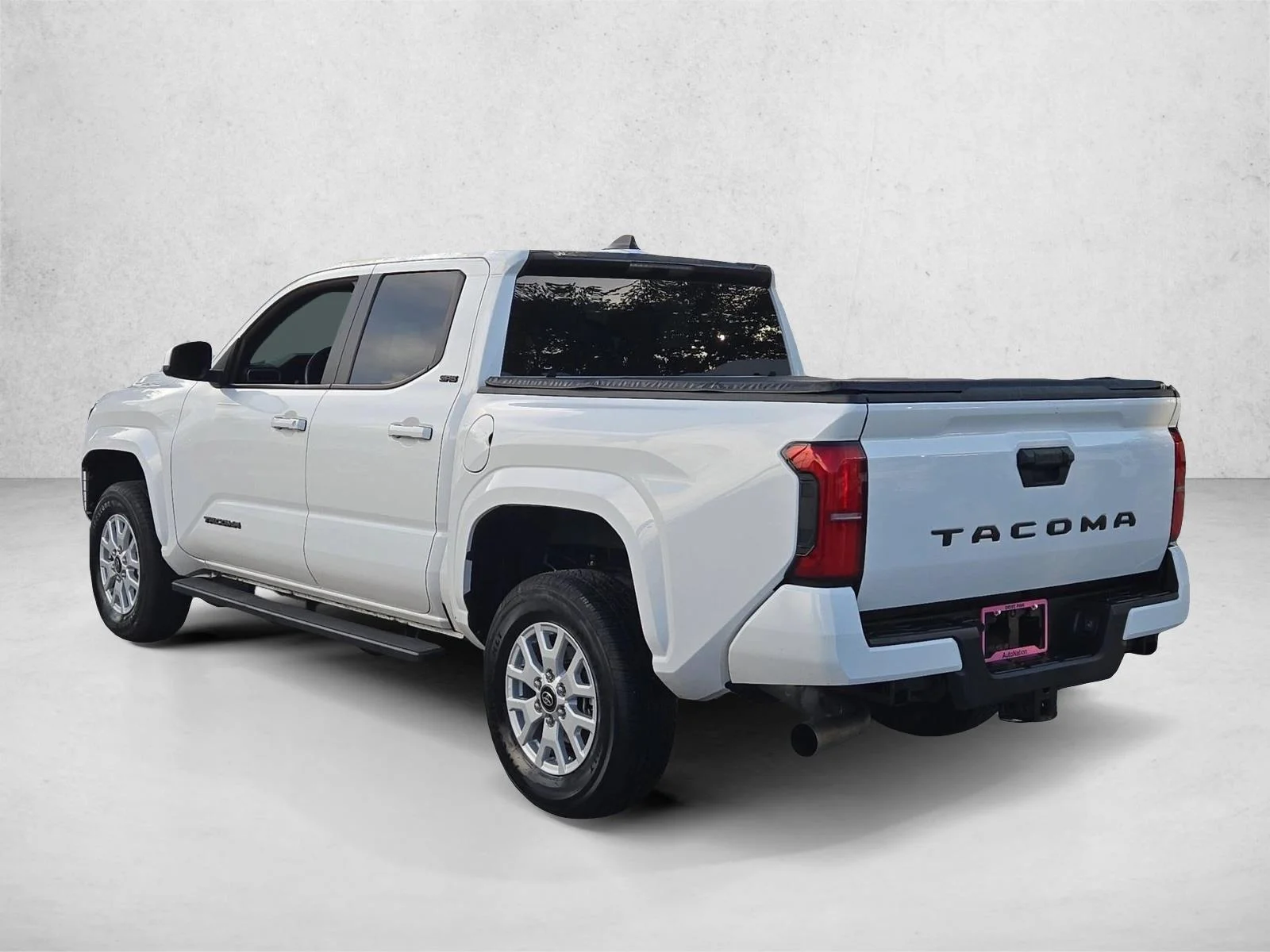 Used 2024 Ice Cap Toyota SR5 image 7