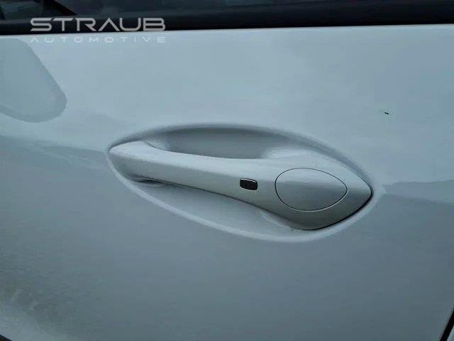 Used 2025 Summit White Chevrolet 2RS image 36