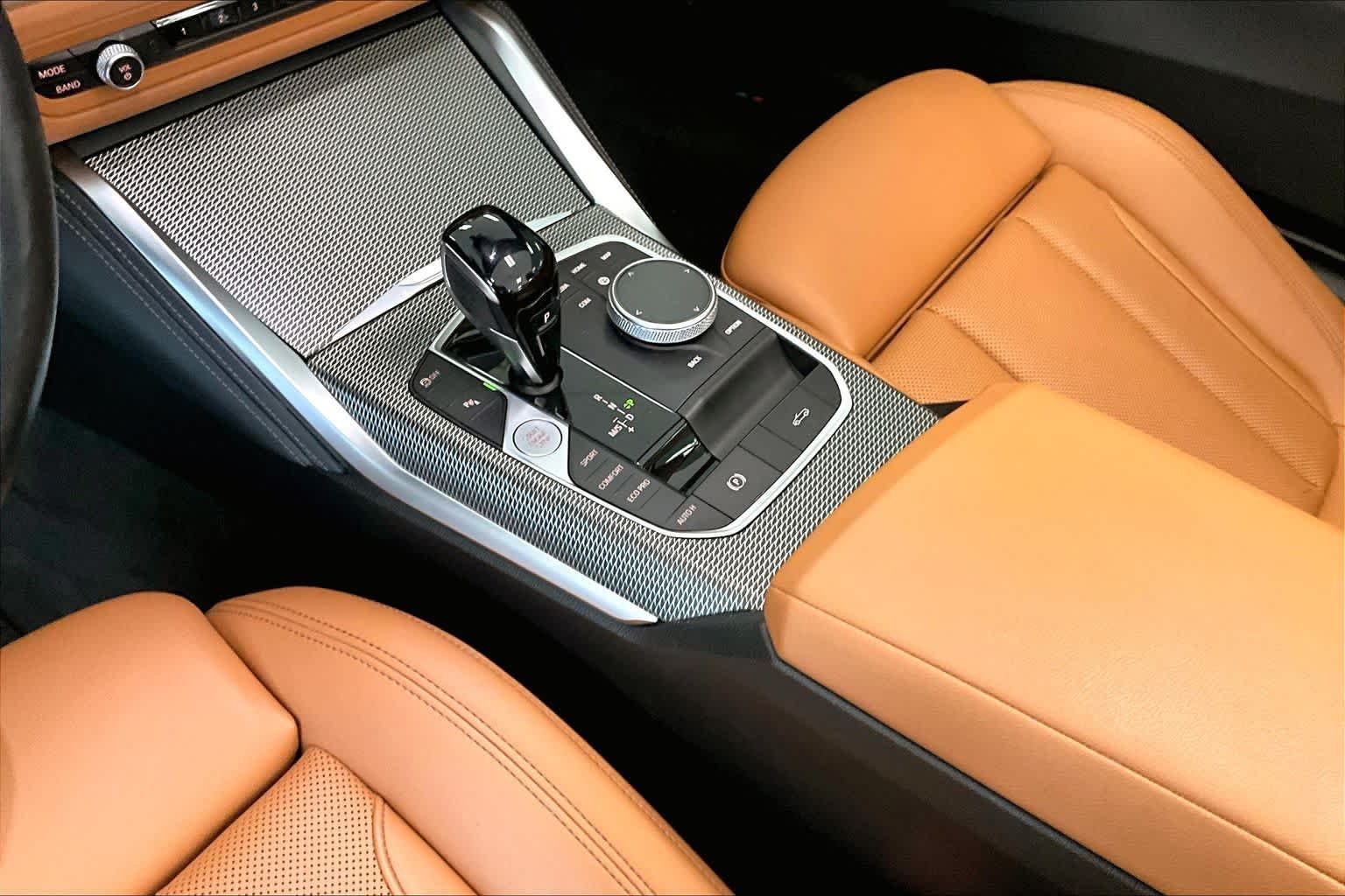 Used 2022 Black Sapphire Metallic BMW M440i image 14