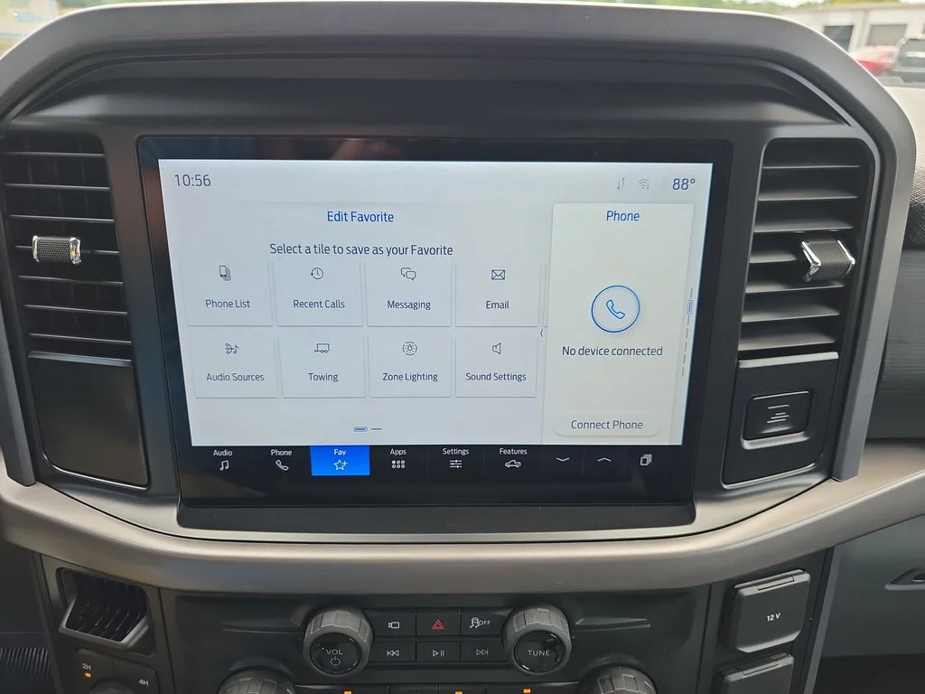 Used 2025 Silver Ford XLT image 24