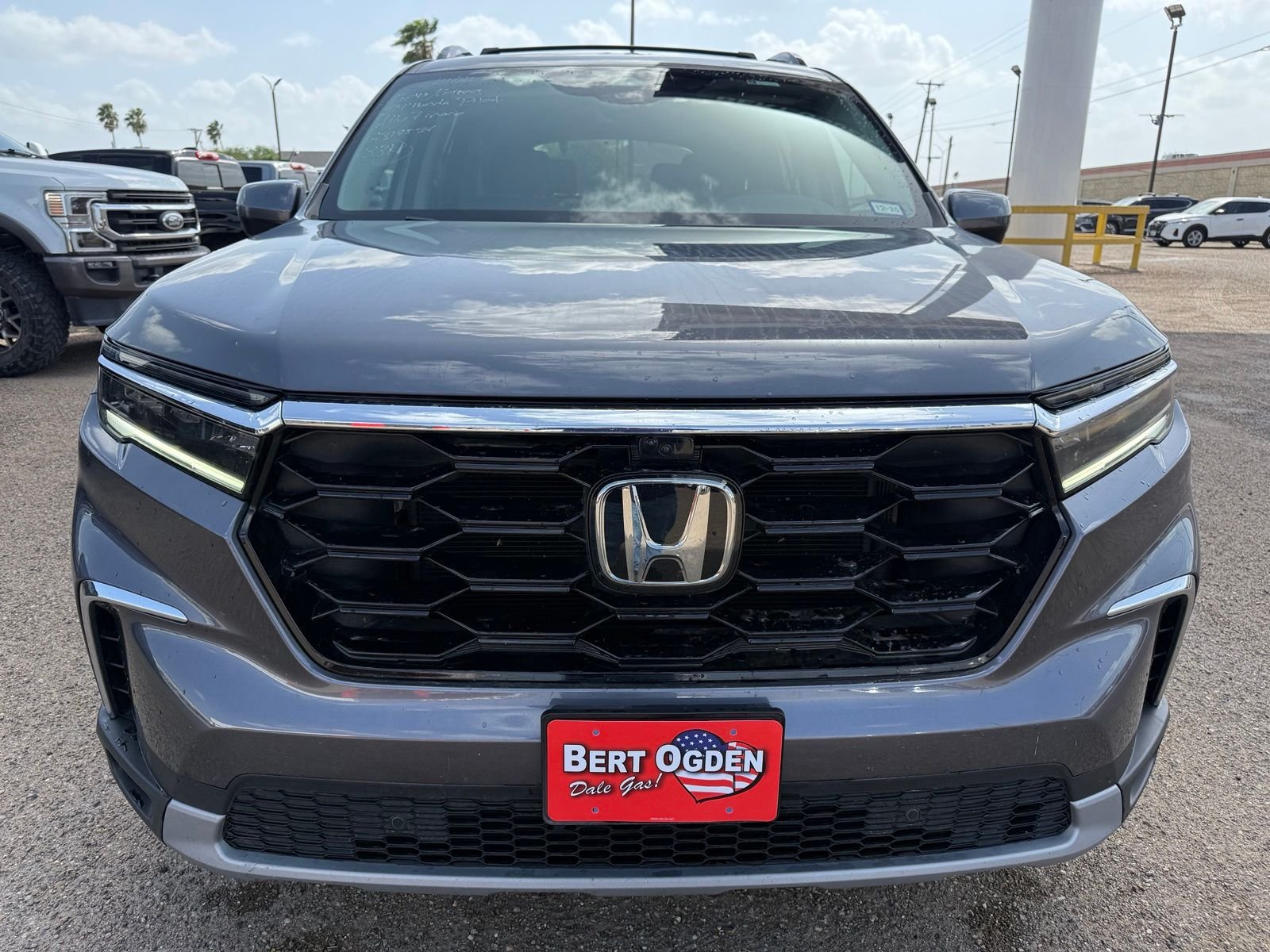 Used 2024 Gray Honda Elite image 2