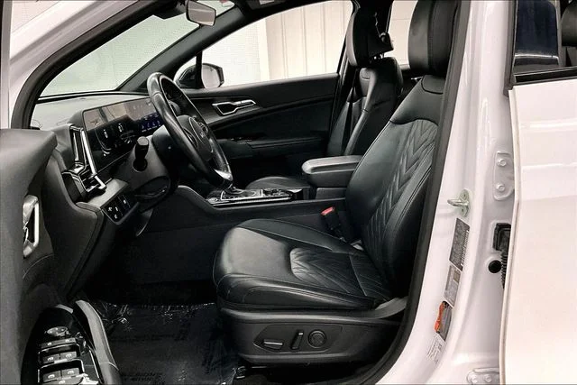 Used 2023 Glacial White Pearl Kia X-Line image 24