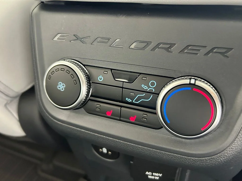 New 2026 Carbonized Gray Metallic Ford Platinum™ image 35