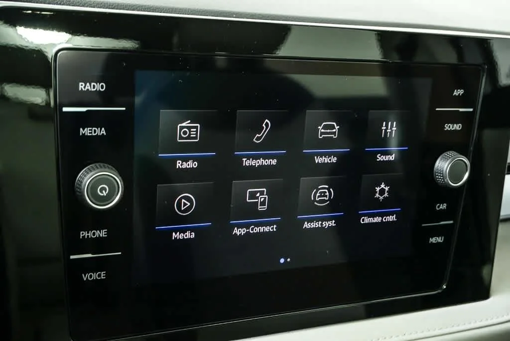 New 2026 Deep Black Pearl VOLKSWAGEN SESUN image 13