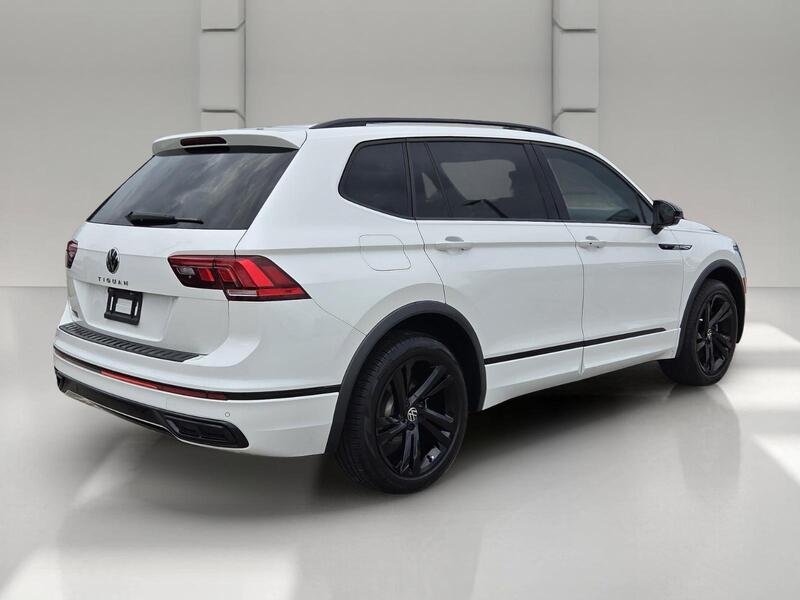 Used 2023 Opal White Volkswagen 2.0T SE R-LINE BLACK FWD image 5