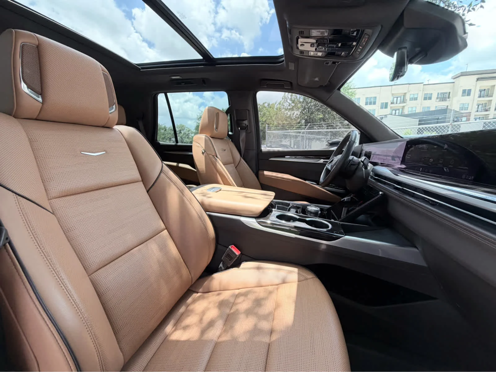 Used 2025 Argent Silver Metallic Cadillac Premium Luxury image 19