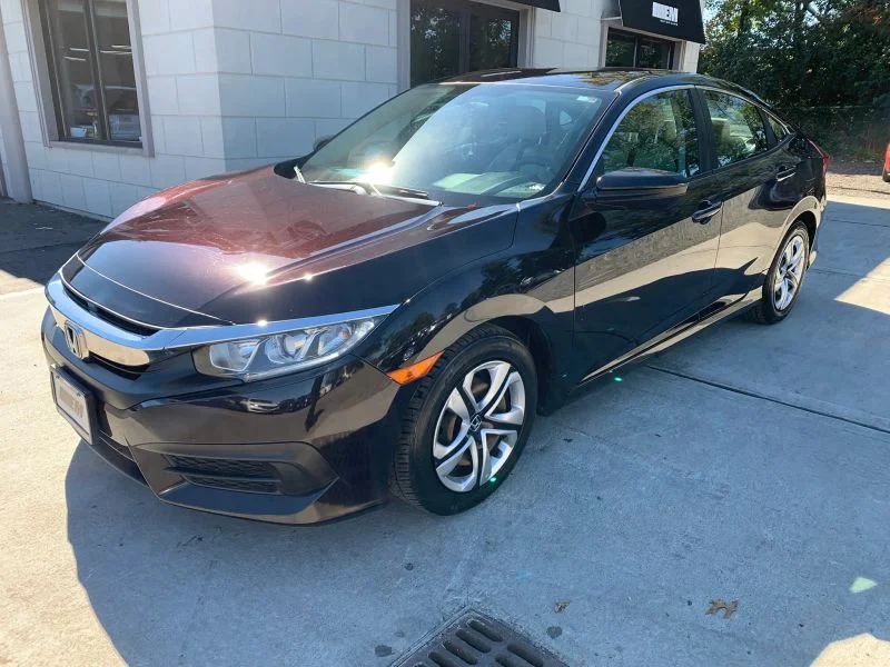 Used 2016 Black Honda LX Sedan 4D image 5