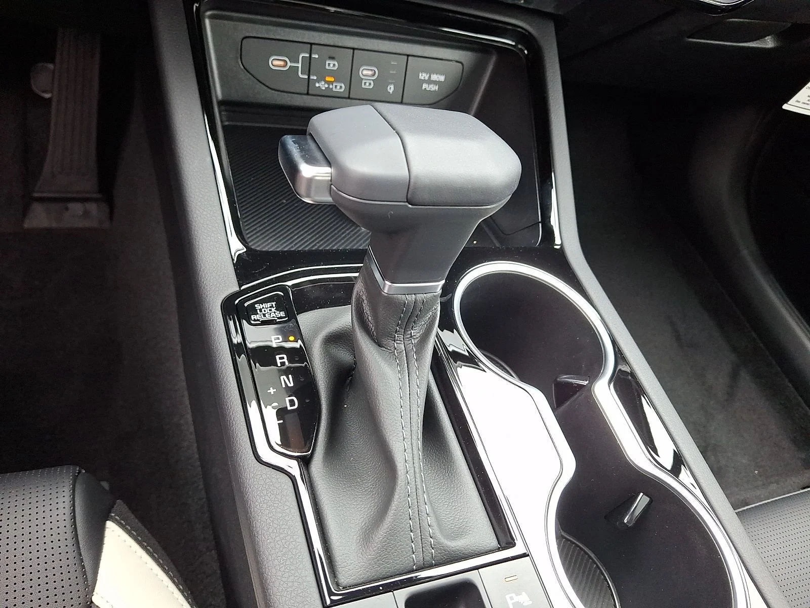 New 2026 White Kia GT-Line image 16