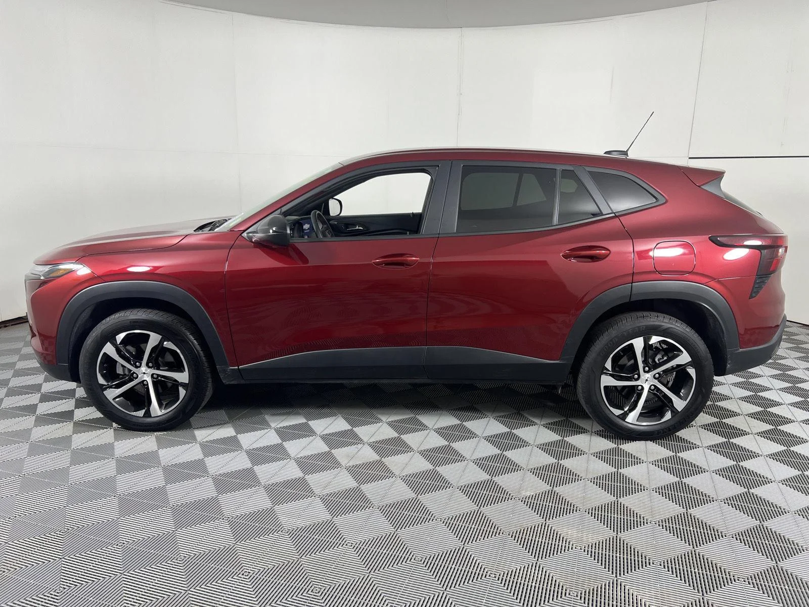 Used 2024 Crimson Metallic Chevrolet 1RS image 7