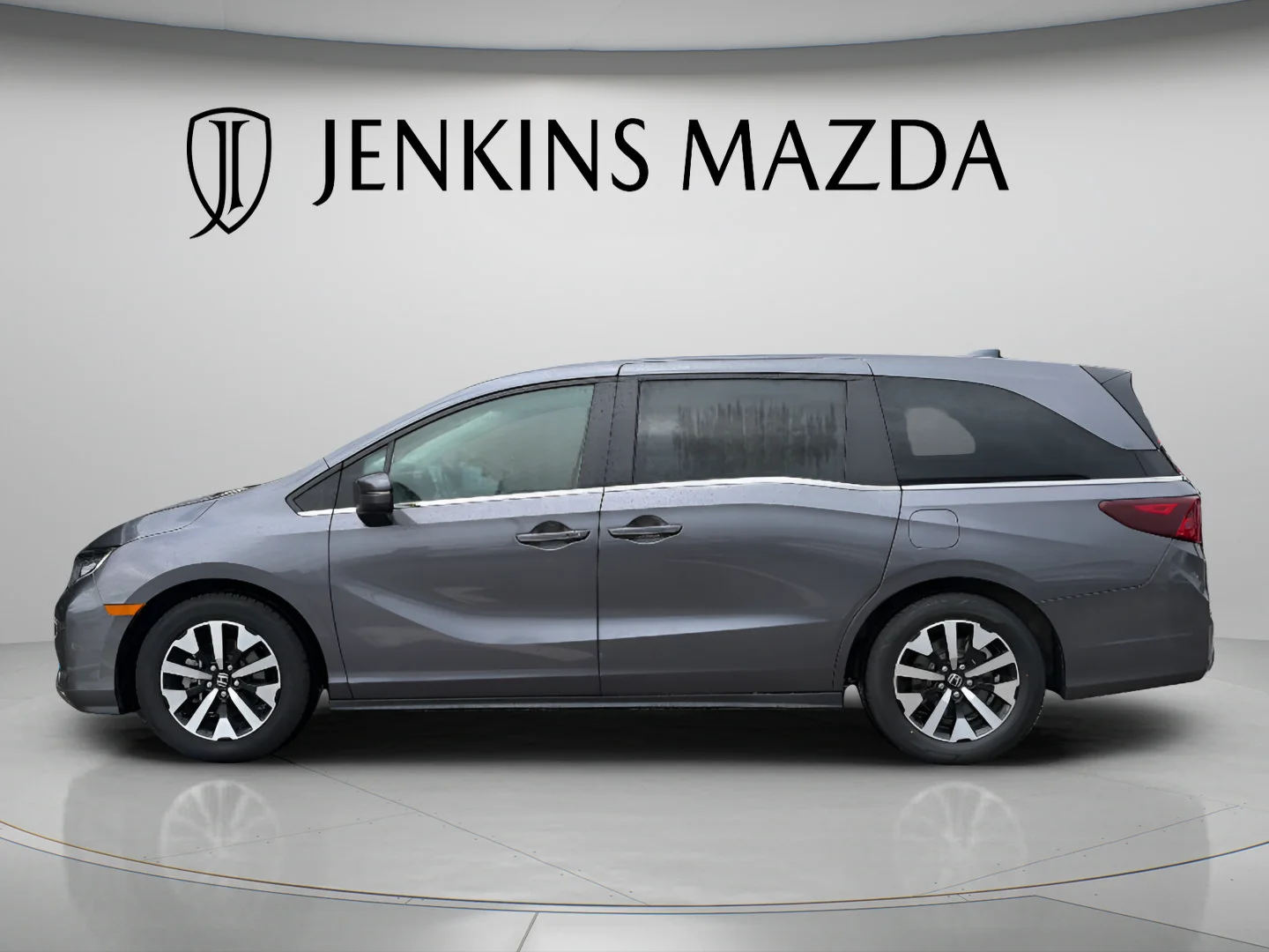 Used 2025 Gray Honda EX-L image 5