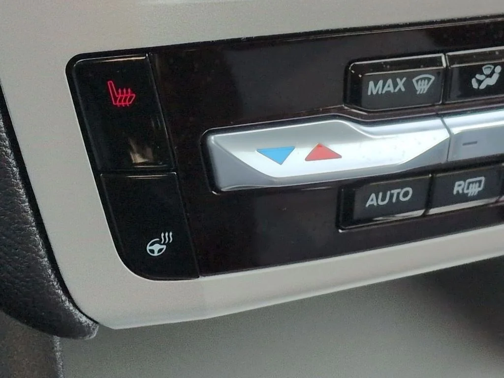Used 2023 Gray Metallic Ford XLT image 21
