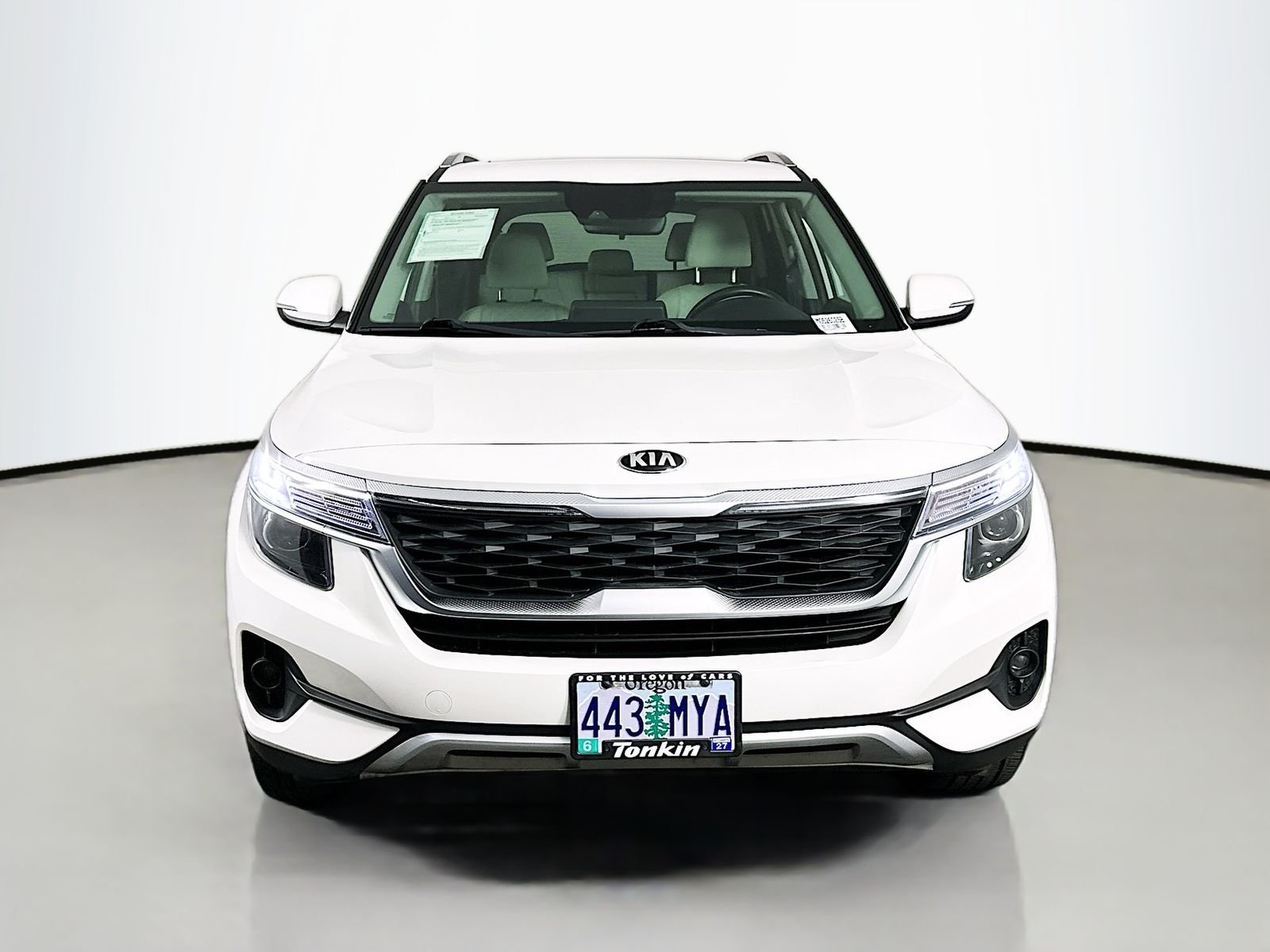 Used 2021 Snow White Pearl Kia EX image 2
