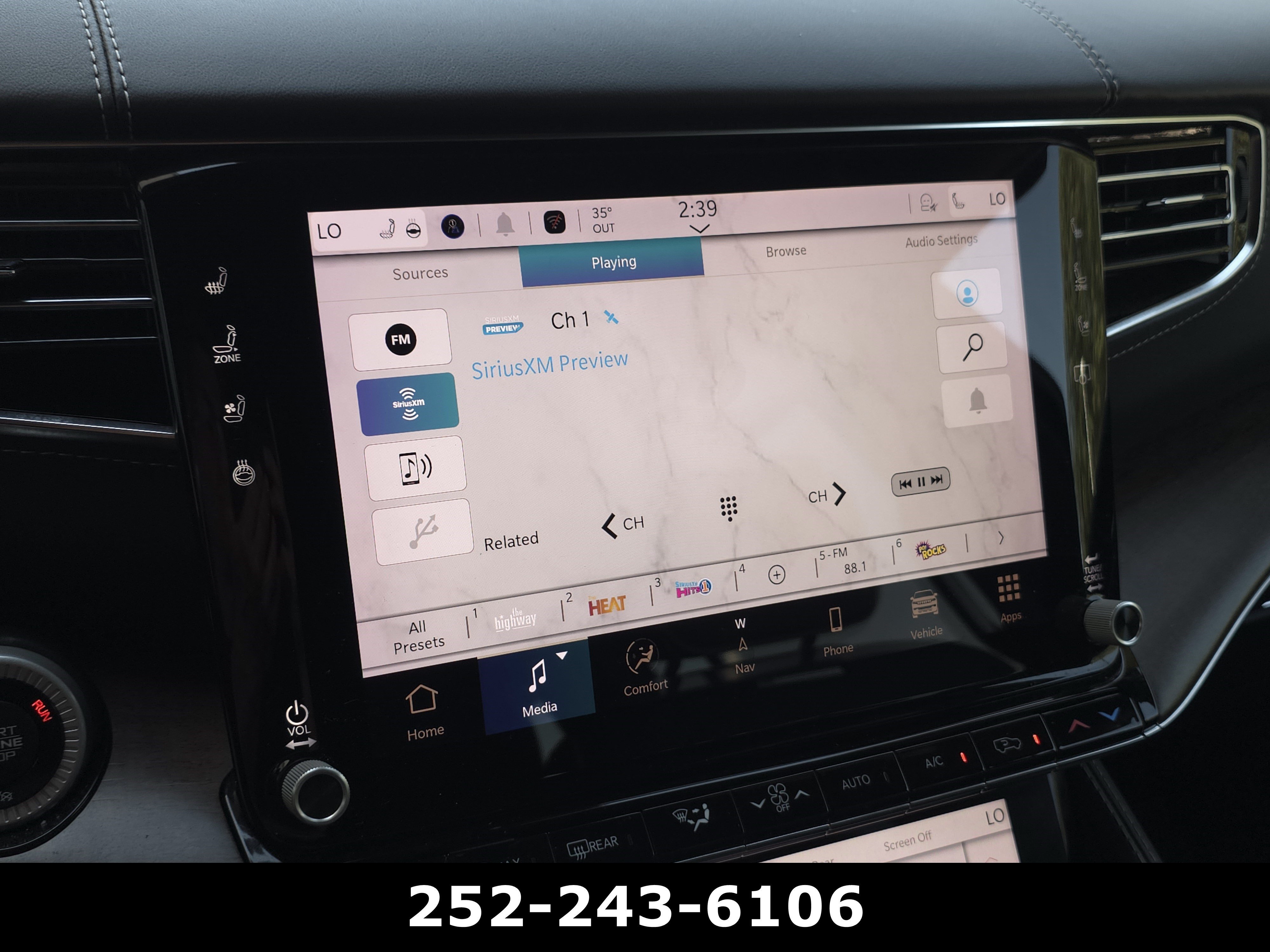 Used 2022 Diamond Black Crystal Pearlcoat Jeep Series II image 20