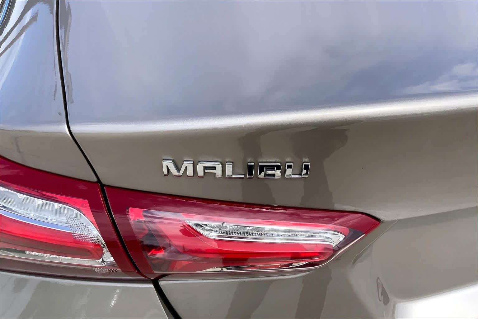 Used 2024 Mineral Gray Metallic Chevrolet LT image 10