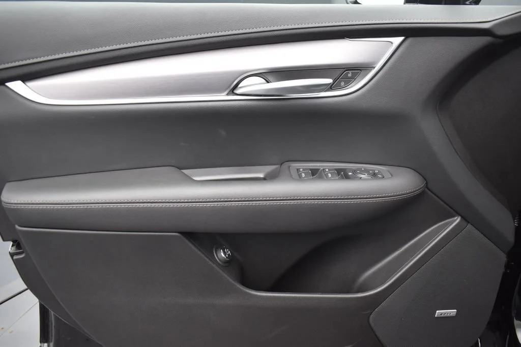 2026 Cadillac XT5 Luxury - Photo 9