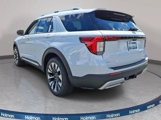 New 2026 Space White Metallic Ford Platinum image 5