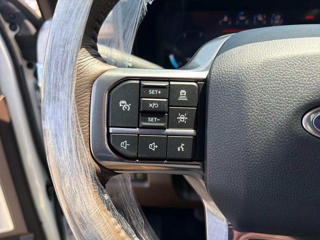 New 2026 White Ford King Ranch image 32