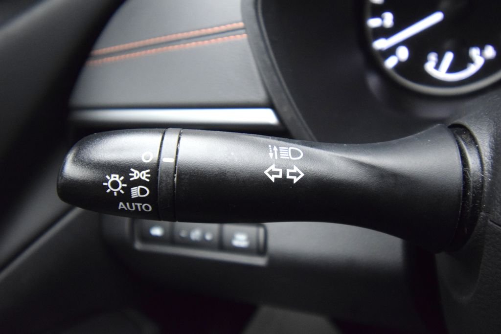 Used 2022 Black Nissan 2.5 SR image 29