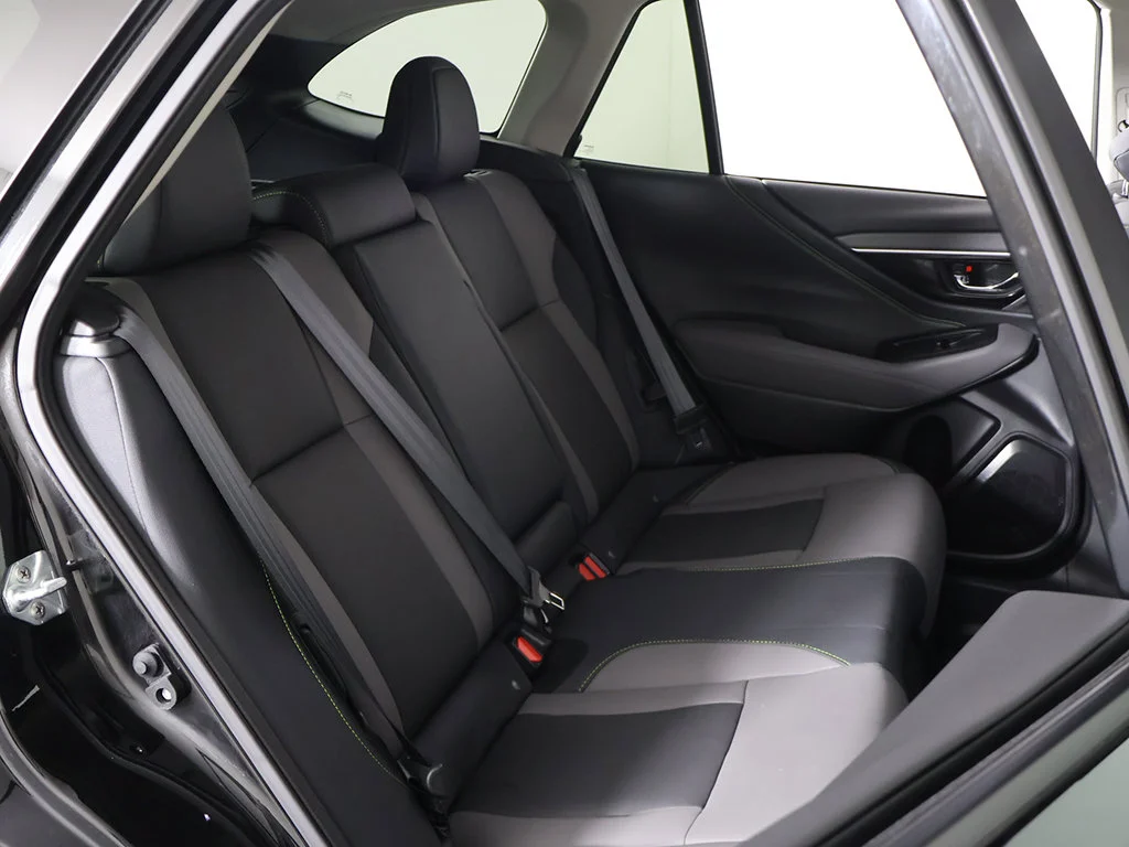 Used 2025 Black Subaru Onyx Edition image 32