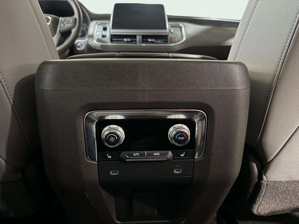 Used 2021 White GMC SLT image 21