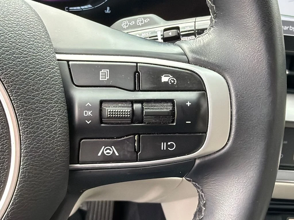 Used 2024 Gray Kia EX image 25