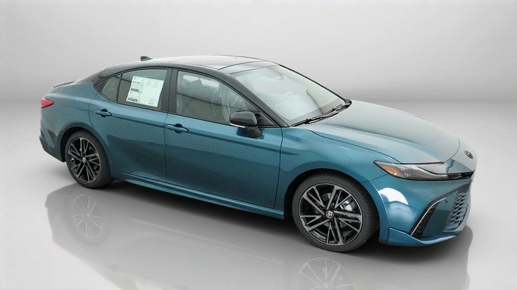New 2026 Ocean Gem with Midnight Black Metallic roof Toyota XSE image 6