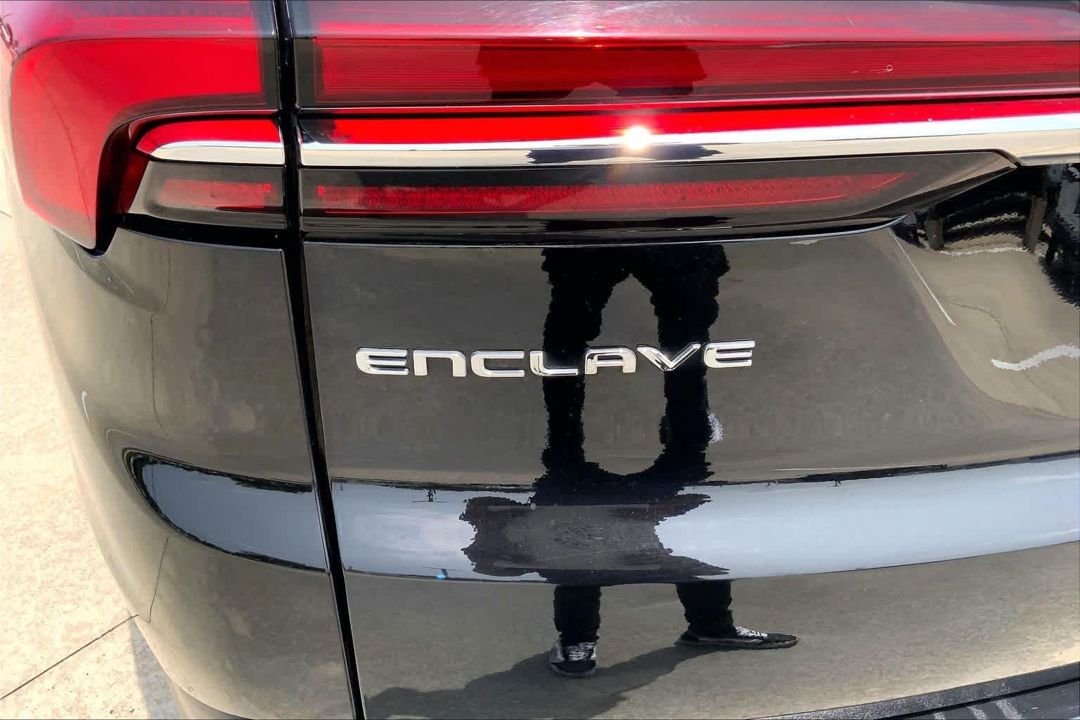 Used 2025 Ebony Twilight Metallic Buick Preferred image 10