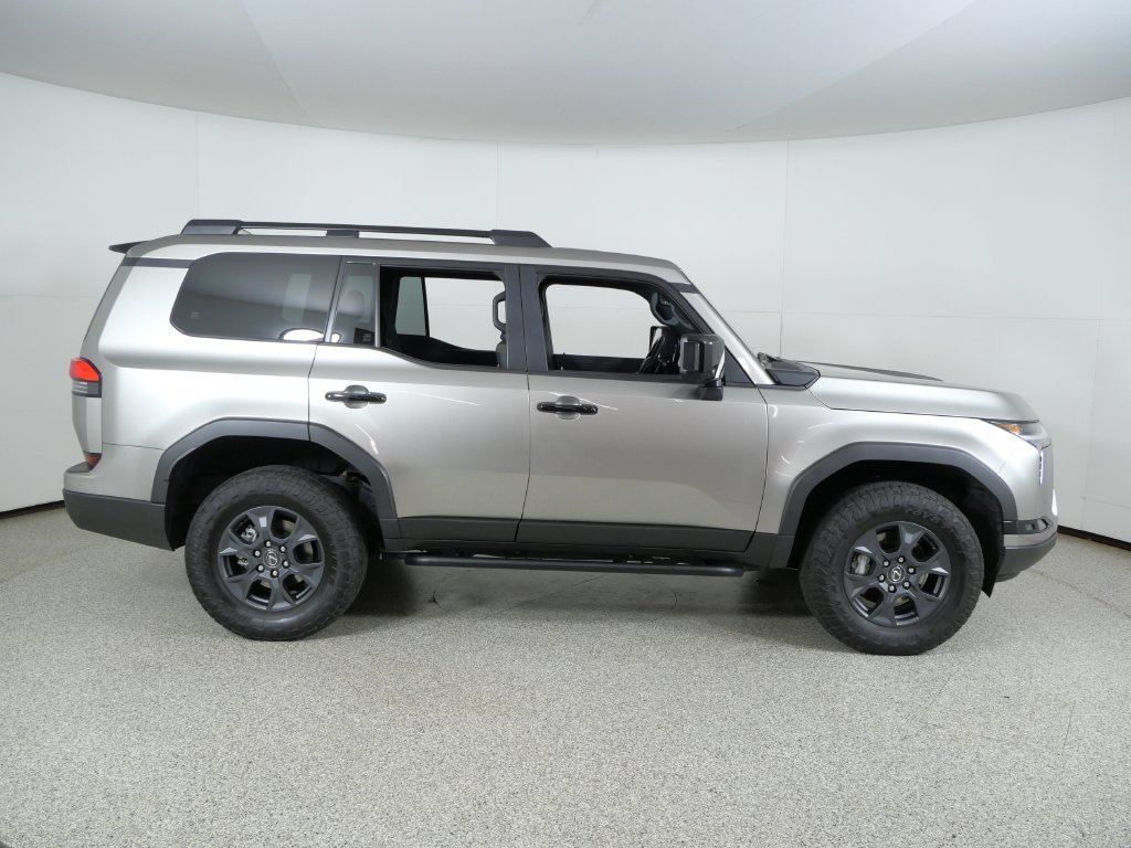 Used 2024 Silver Lexus 550 Overtrail image 9