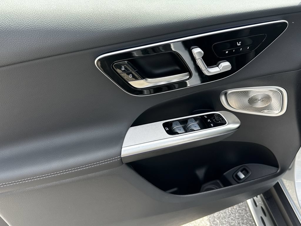 New 2026 Cirrus Silver Metallic Mercedes-Benz GLC 300 image 47