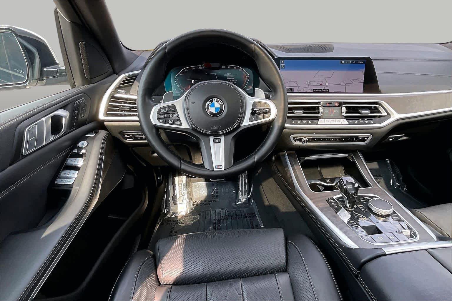 Used 2022 Mineral White Metallic BMW xDrive40i image 5