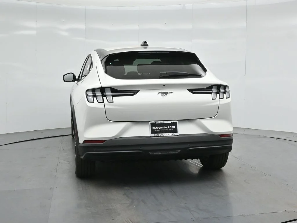 New 2026 Star White Metallic Tri-coat Ford Select image 25