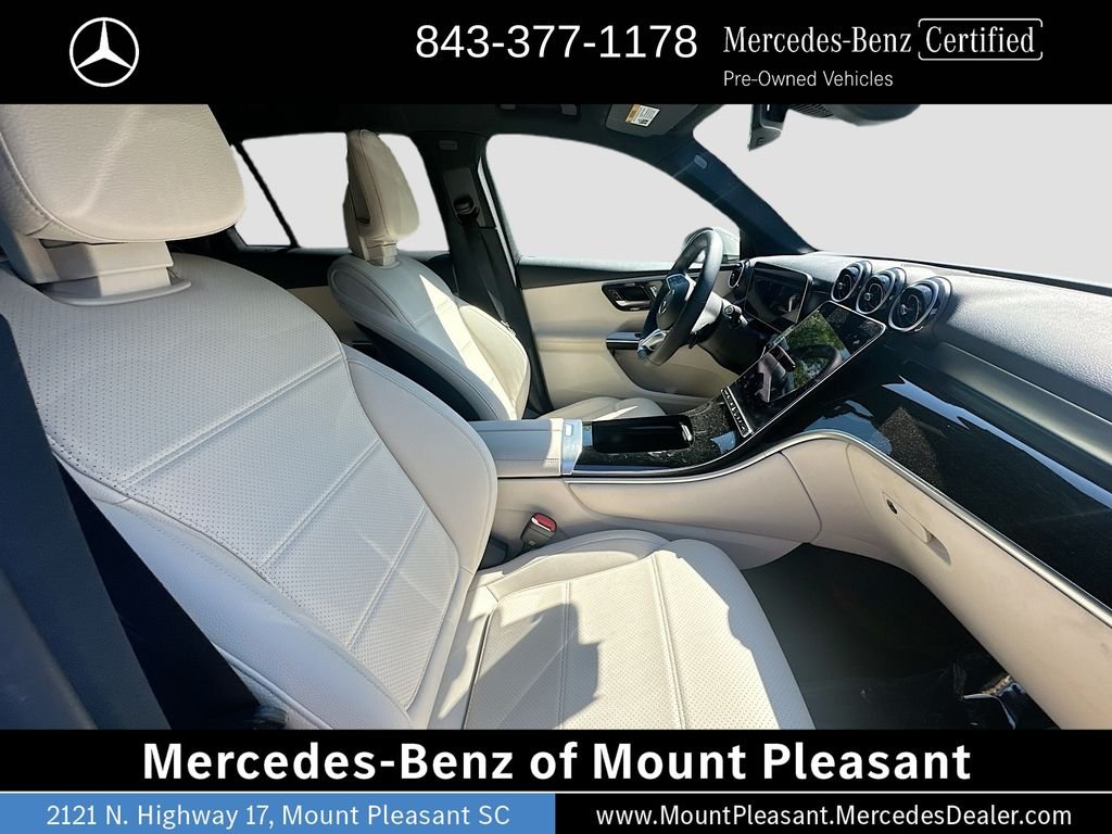 Certified Used 2025 Polar White Mercedes-Benz GLC 300 image 28