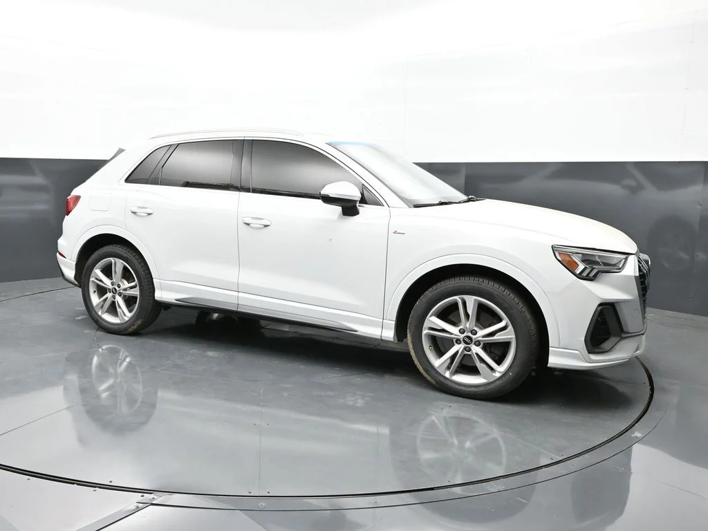 2021 Audi Q3 45 TFSI S Line Premium Plus quattro's photo