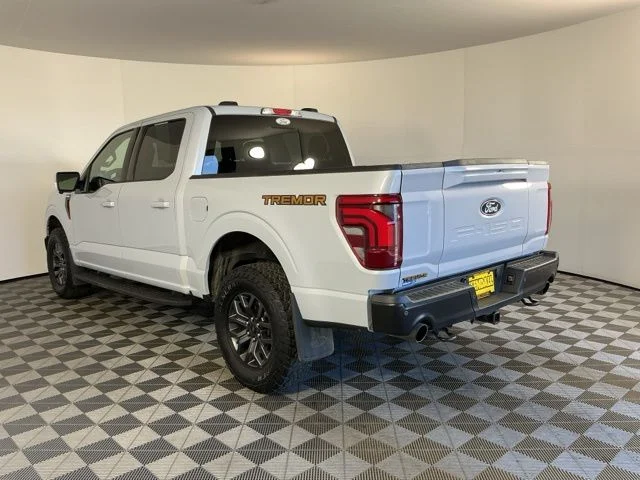 Used 2025 Space White Metallic Ford Tremor image 6