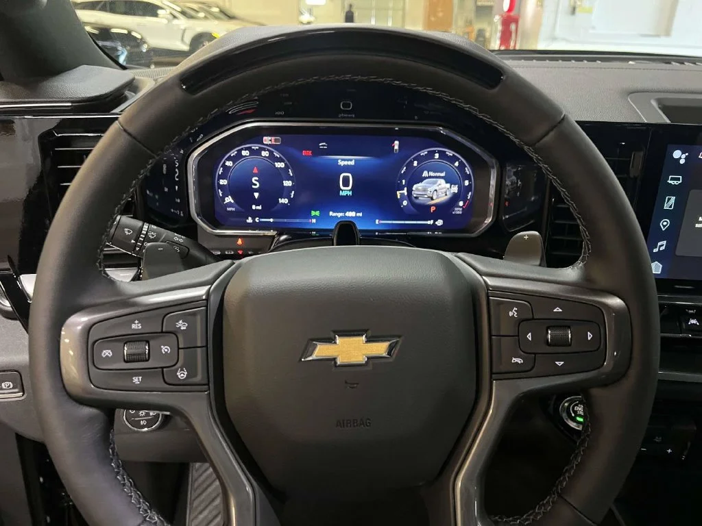 New 2026 Black Chevrolet High Country image 17