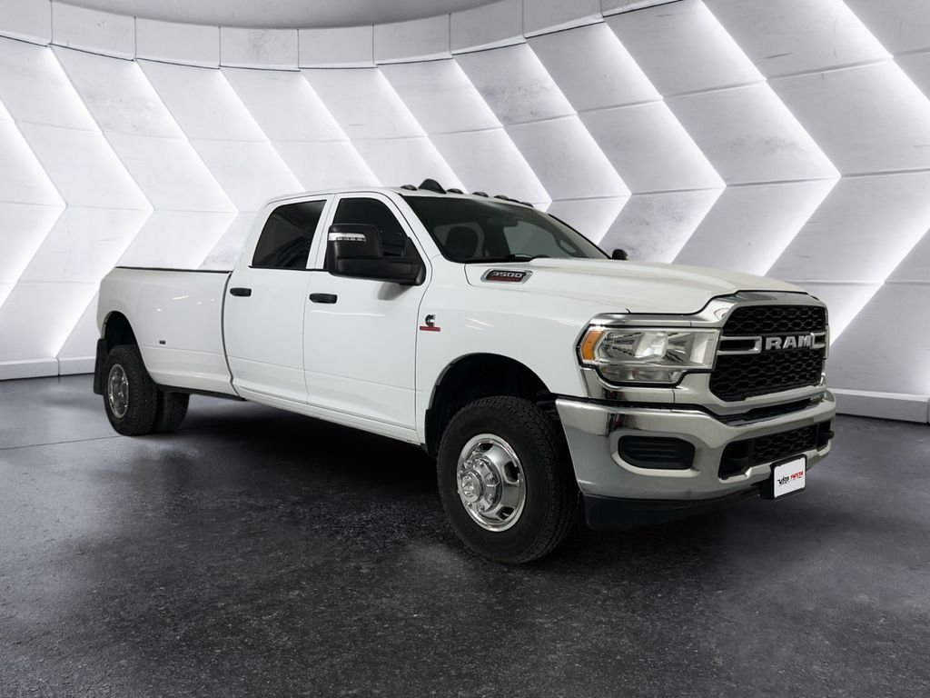 2023 RAM 3500 Tradesman 4X4 Crew Cab LWB's photo