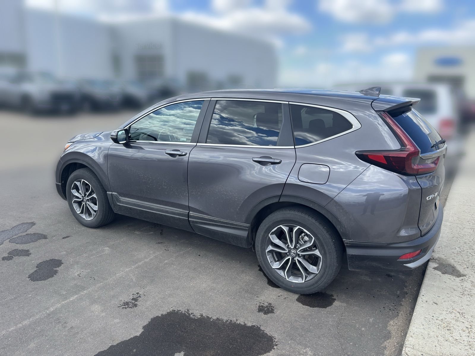 Used 2022  Honda EX-L image 2