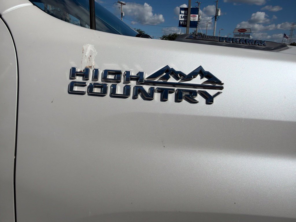 Used 2020 Beige Chevrolet High Country image 8