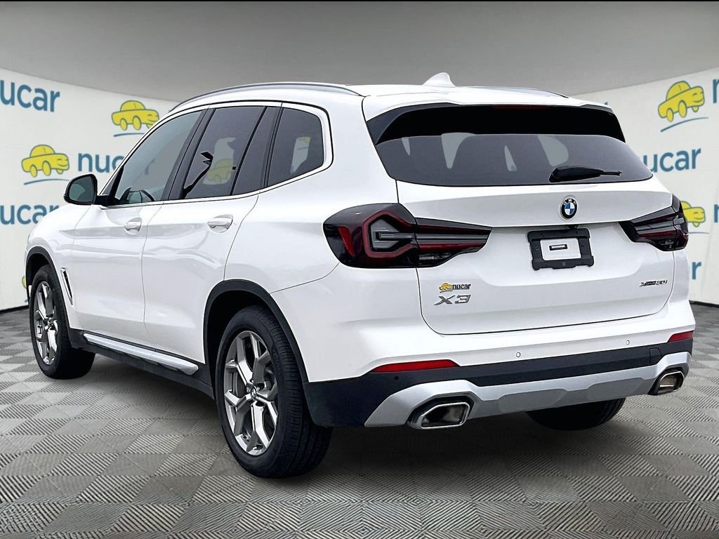 Used 2022 White BMW xDrive30i image 4