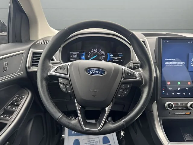Used 2022 Black Ford SEL image 14