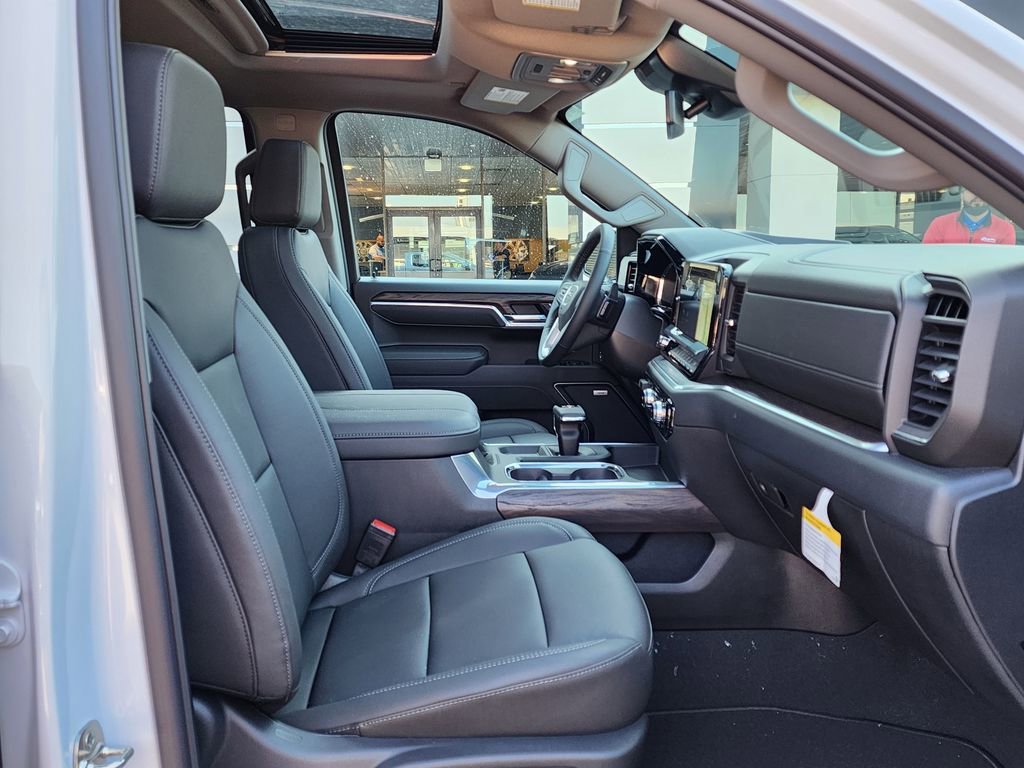 2026 GMC Sierra 1500 SLT - Photo 39