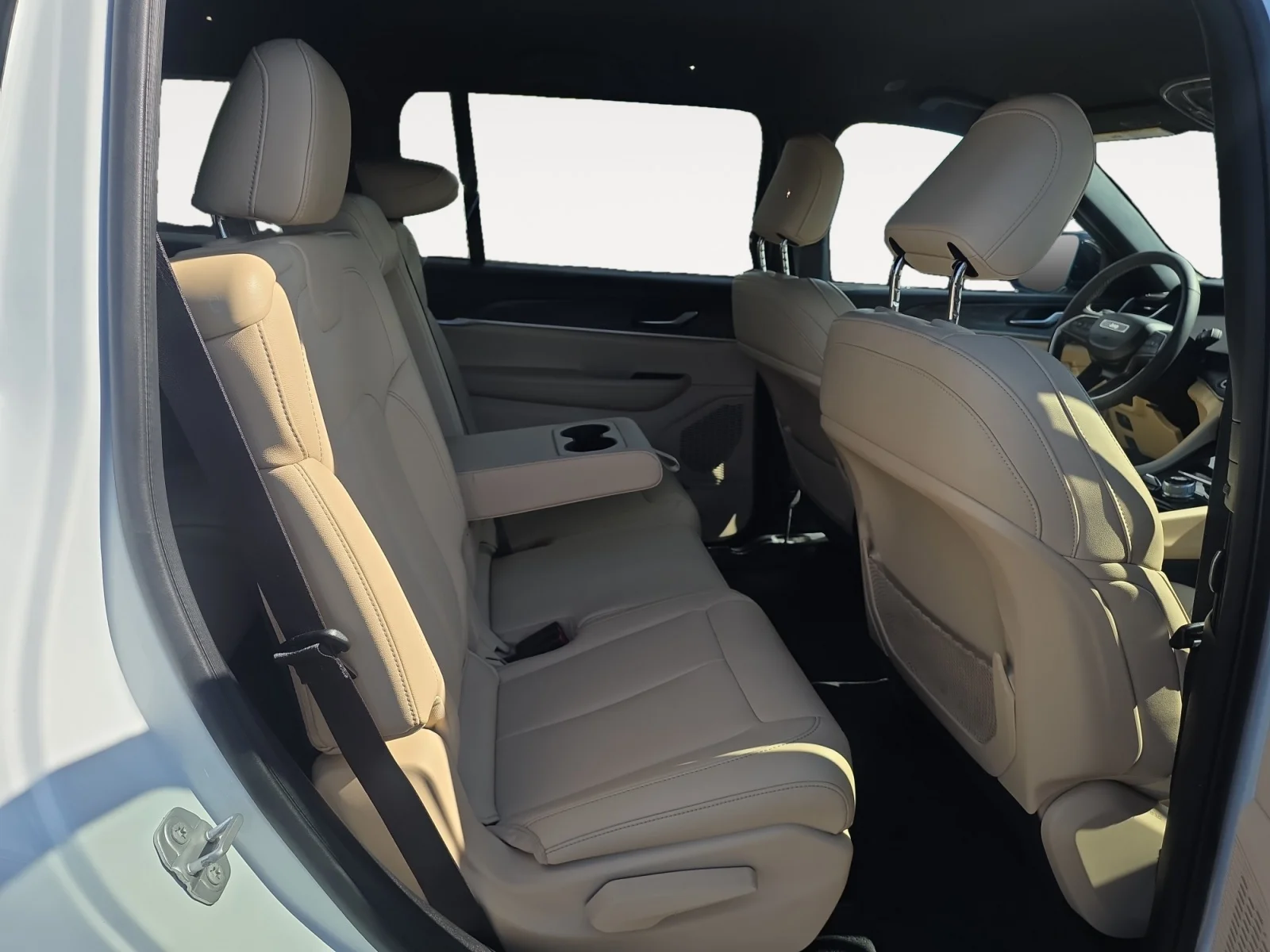 Used 2023 Bright White Clearcoat Jeep Limited image 13