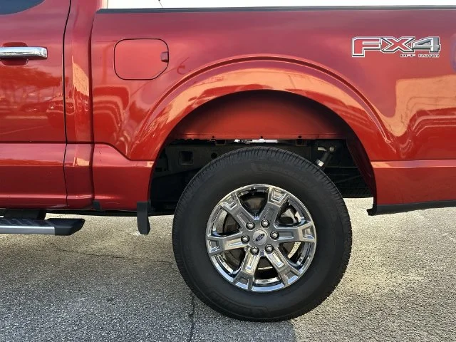 Used 2023 Red Ford XLT image 10